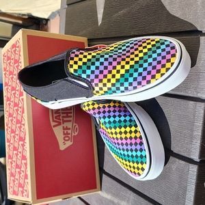 NWT Vans Asher Slip-Ons